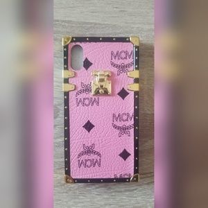 Pink mcm logo case for iphond xr